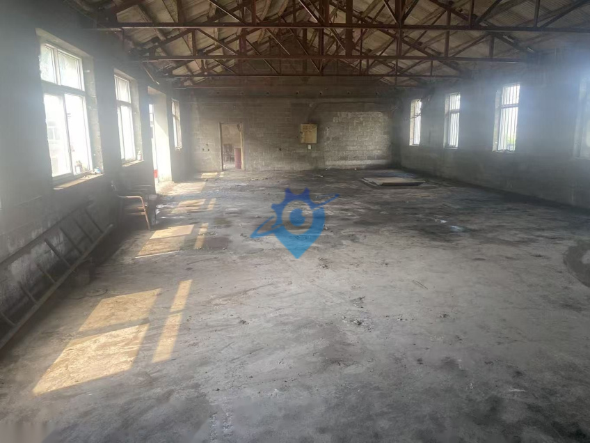 瓦房店市3000平独门独院场地，含1000平厂房仓库，对外出租